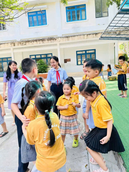 Khối MG 5-6 tuổi tham quan Trường Tiểu học Vĩnh Hoà 1- Nha Trang