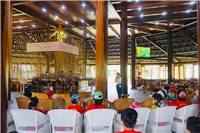 Bé 5-6 tuổi tham quan trải nghiệm Làng nghề Trường Sơn