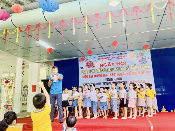 NGÀY HỘI GIAO LƯU TIẾNG ANH