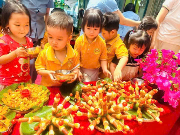 Tiệc buffet cuối năm học 2024-2025 trường MN Vĩnh Hoà