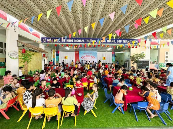 Tiệc buffet cuối năm học 2024-2025 trường MN Vĩnh Hoà