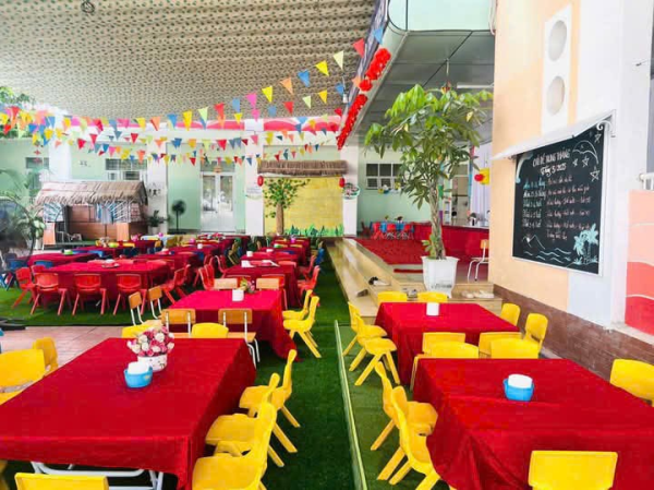 Tiệc buffet cuối năm học 2024-2025 trường MN Vĩnh Hoà