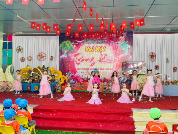 Vui Hội Trăng Rằm Năm học 2025_2026 của trường Mầm Non Vĩnh Hoà