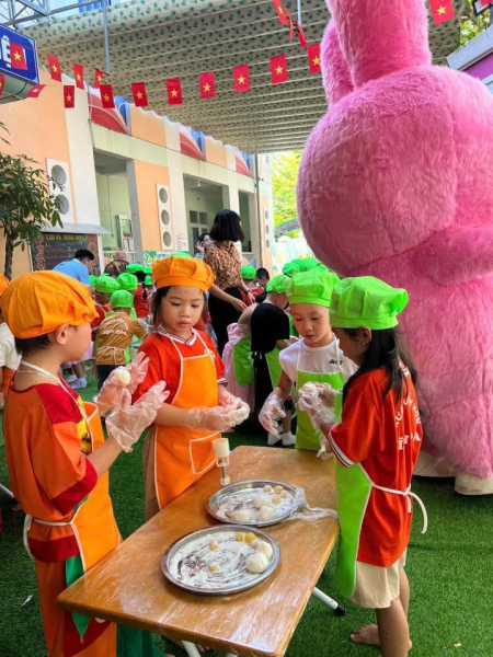 Vui Hội Trăng Rằm Năm học 2025_2026 của trường Mầm Non Vĩnh Hoà