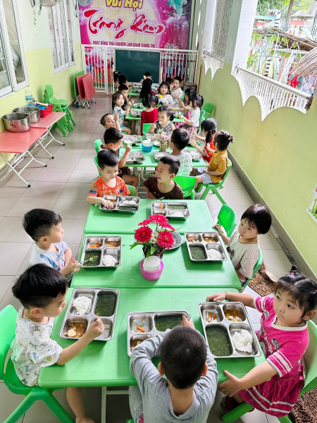 Trường MN Vĩnh Hoà vui mừng chào đón Bạn đại diện CMHS đến thăm