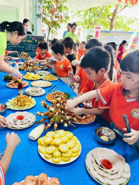 Tiệc Buffet cuối năm học cho trẻ. Năm học 2025-2026
