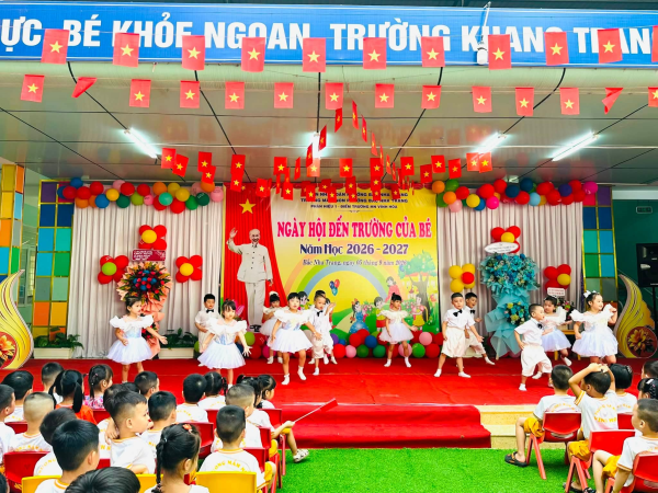 Mừng Ngày Hội Đến Trường Của Bé.